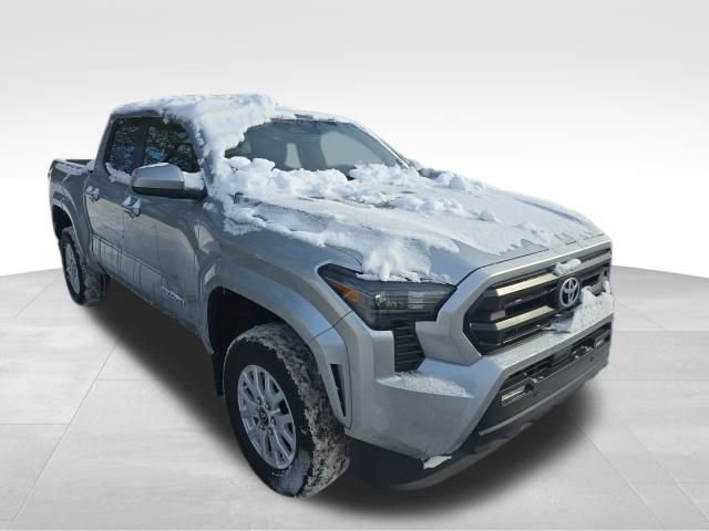 Used 2024 Toyota Tacoma SR5 image 8