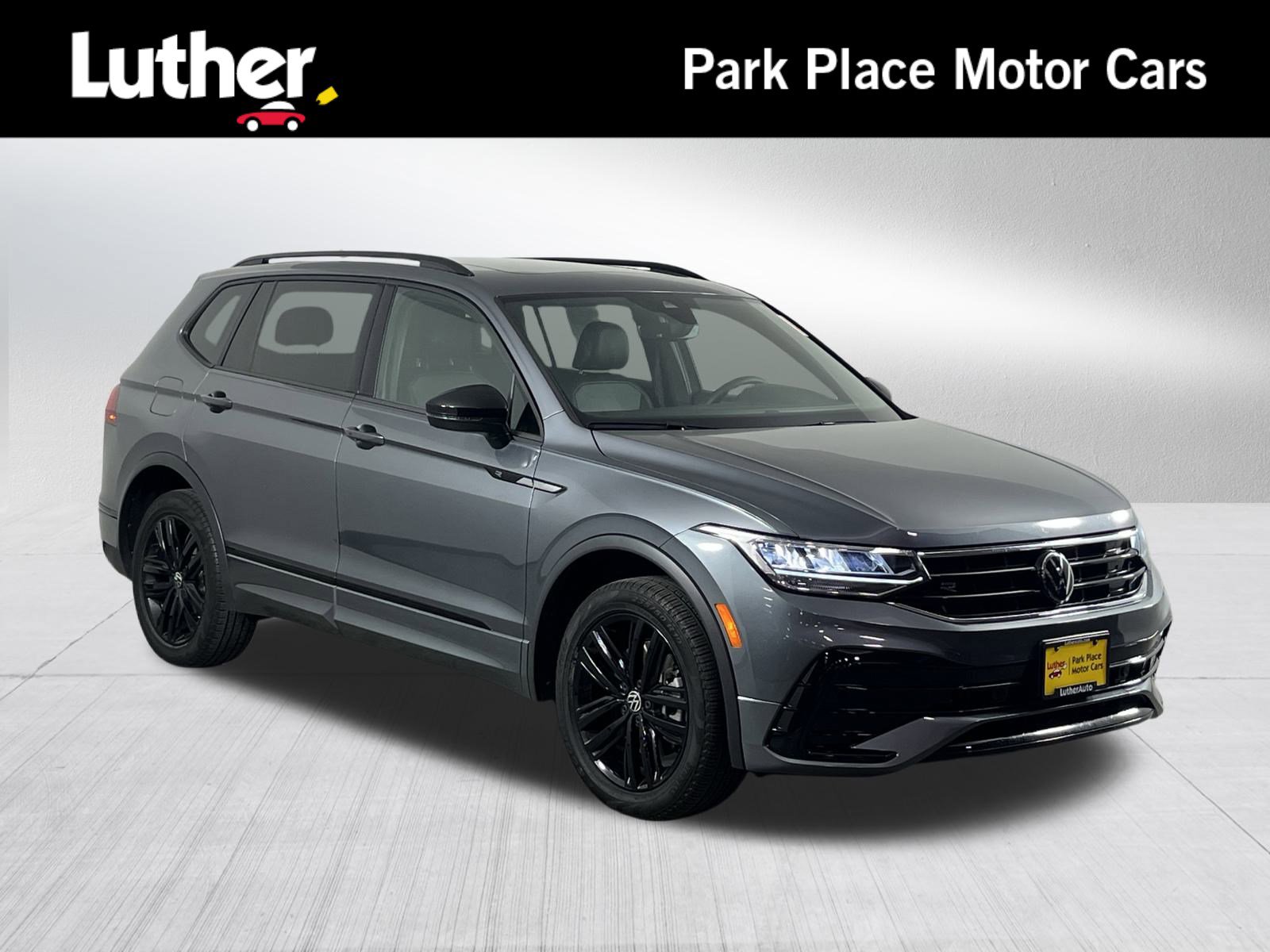 Used 2022 Volkswagen Tiguan SE R-Line