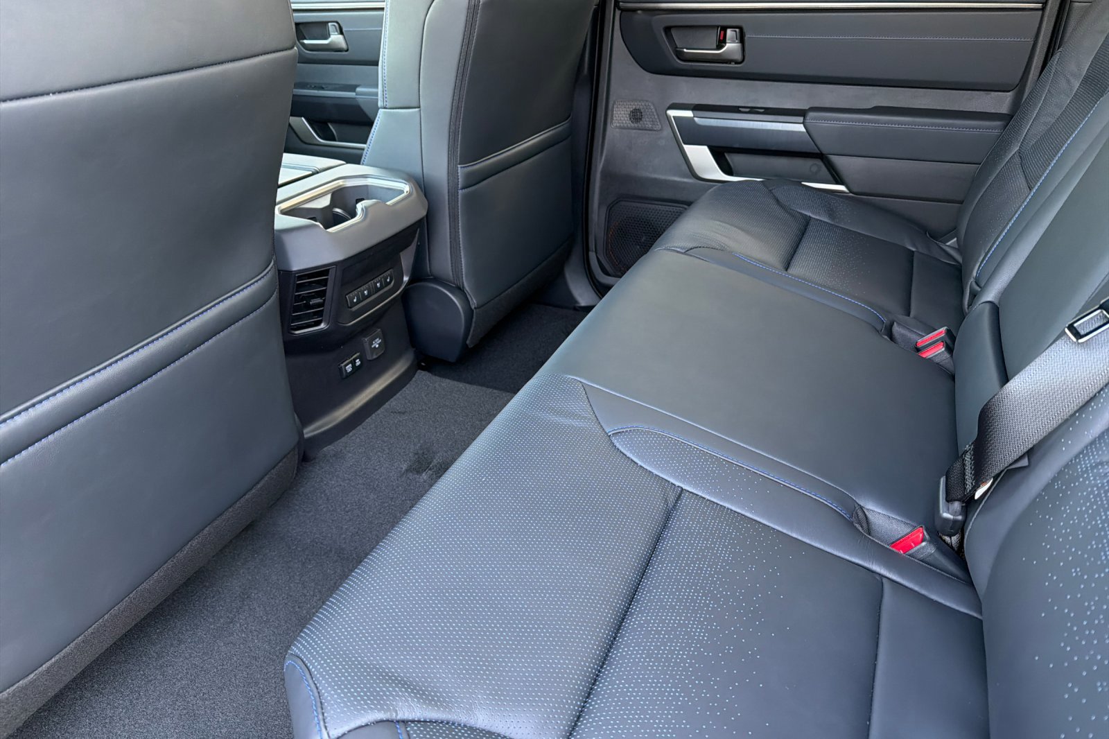 New 2026 Toyota Tundra Platinum w/ TRD Off-Road Package image 10