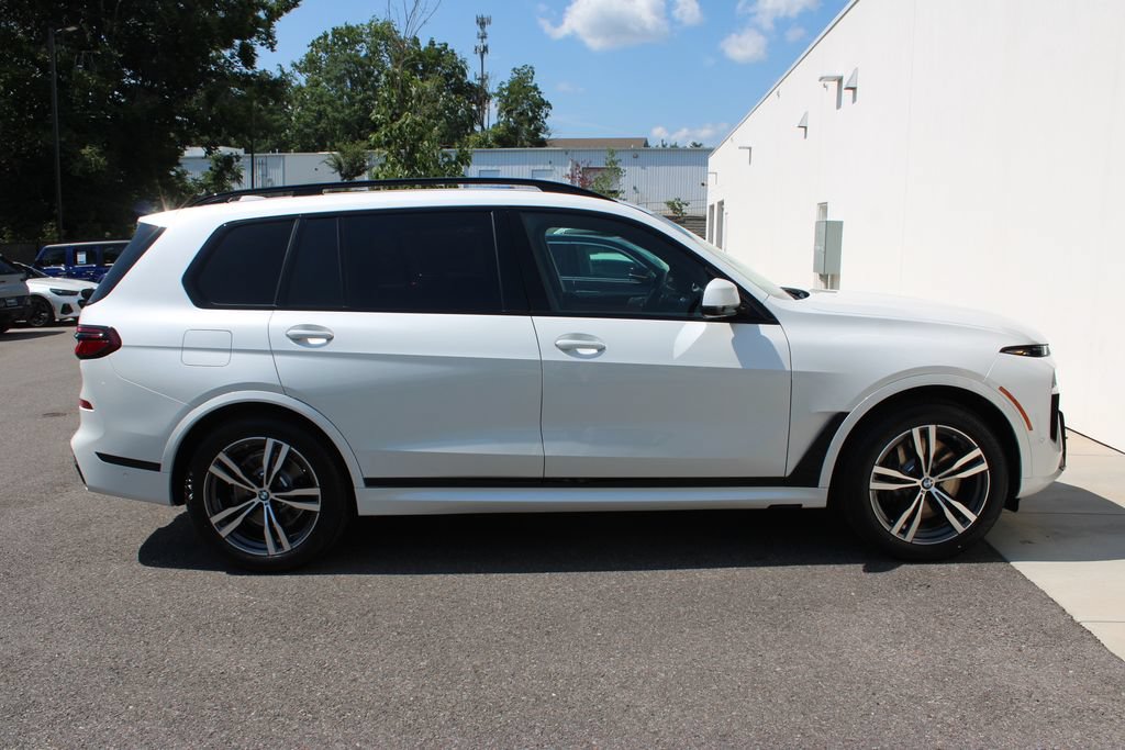 New 2027 BMW X7 xDrive40i w/ M Sport Package AWD/4WD image 31