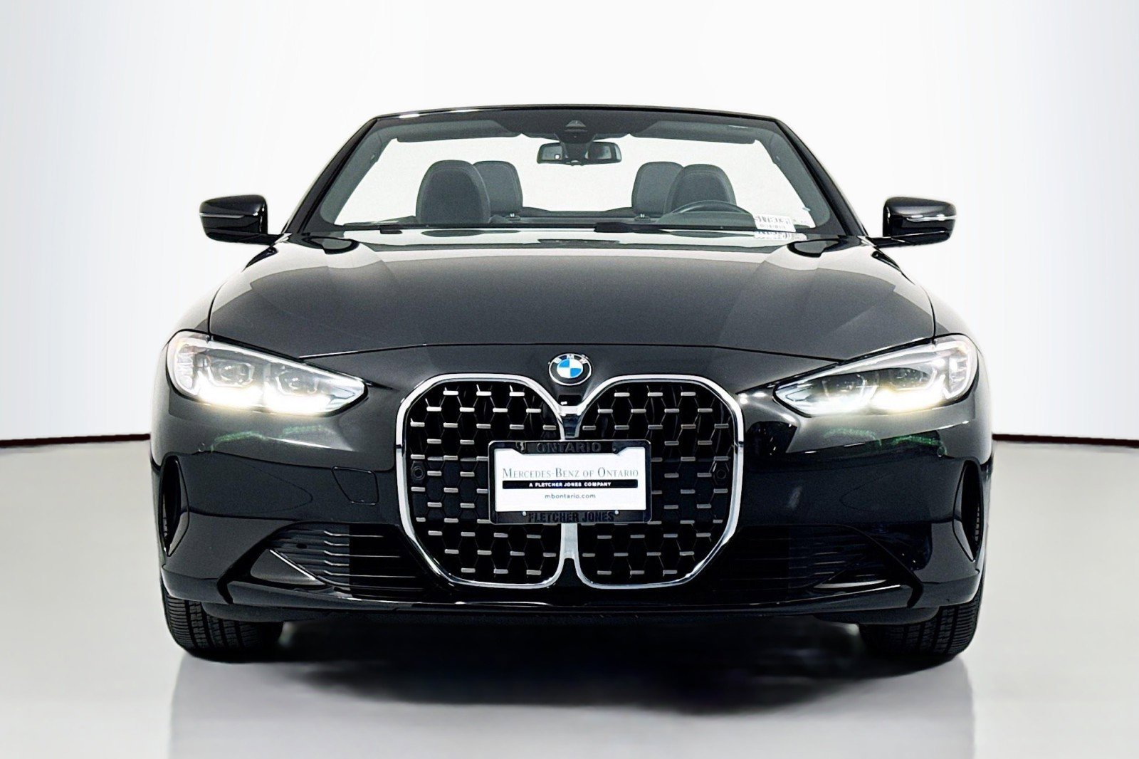 Used 2023 BMW 430i Convertible w/ Convenience Package image 4