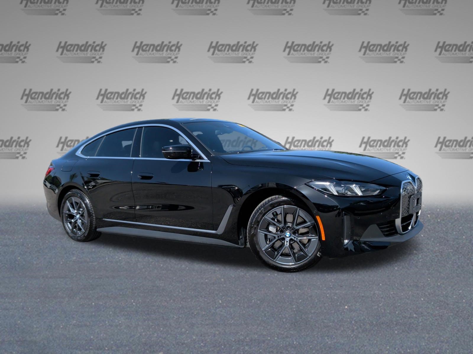 Used 2025 BMW i4 xDrive40i w/ Parking Assistance Package AWD/4WD image 2