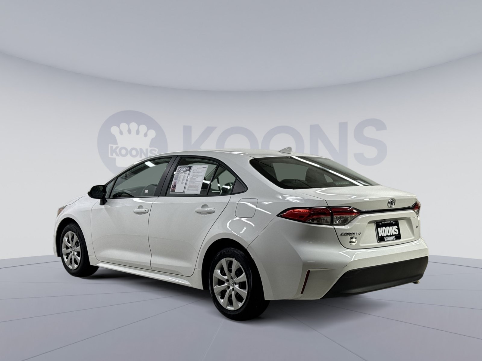 Used 2025 Toyota Corolla LE FWD image 18