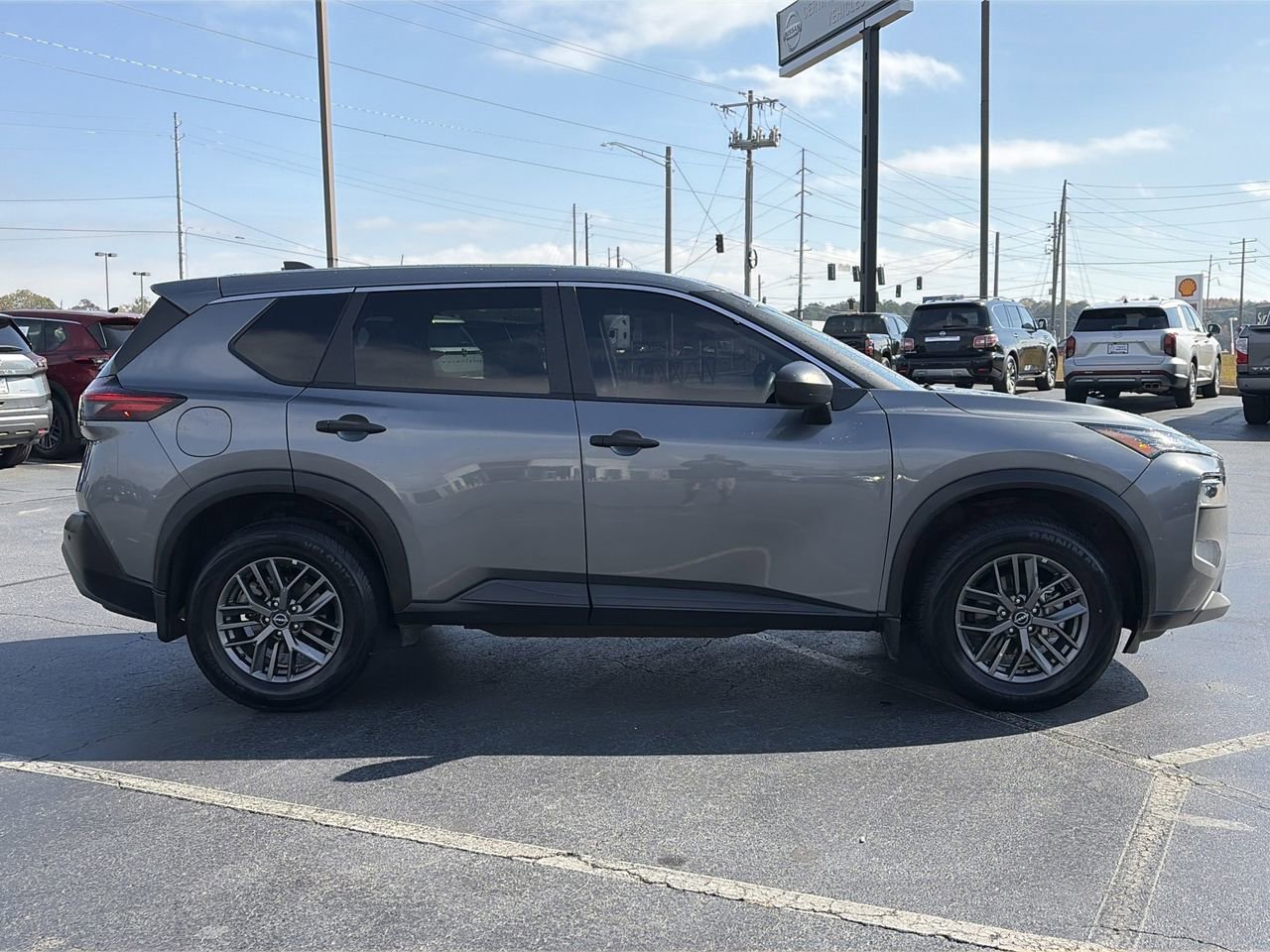 Used 2023 Nissan Rogue S image 7