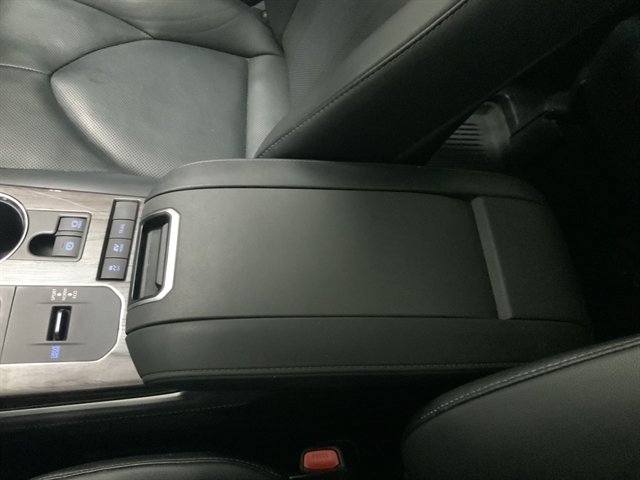 Used 2020 Toyota Highlander Limited AWD/4WD image 40