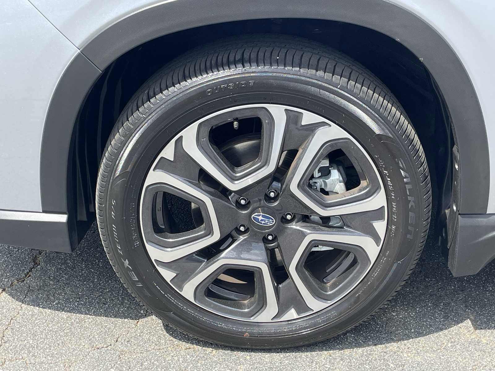 Certified 2025 Subaru Ascent Limited w/ Popular Package #1 image 7