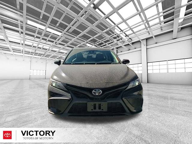 Used 2024 Toyota Camry SE image 8