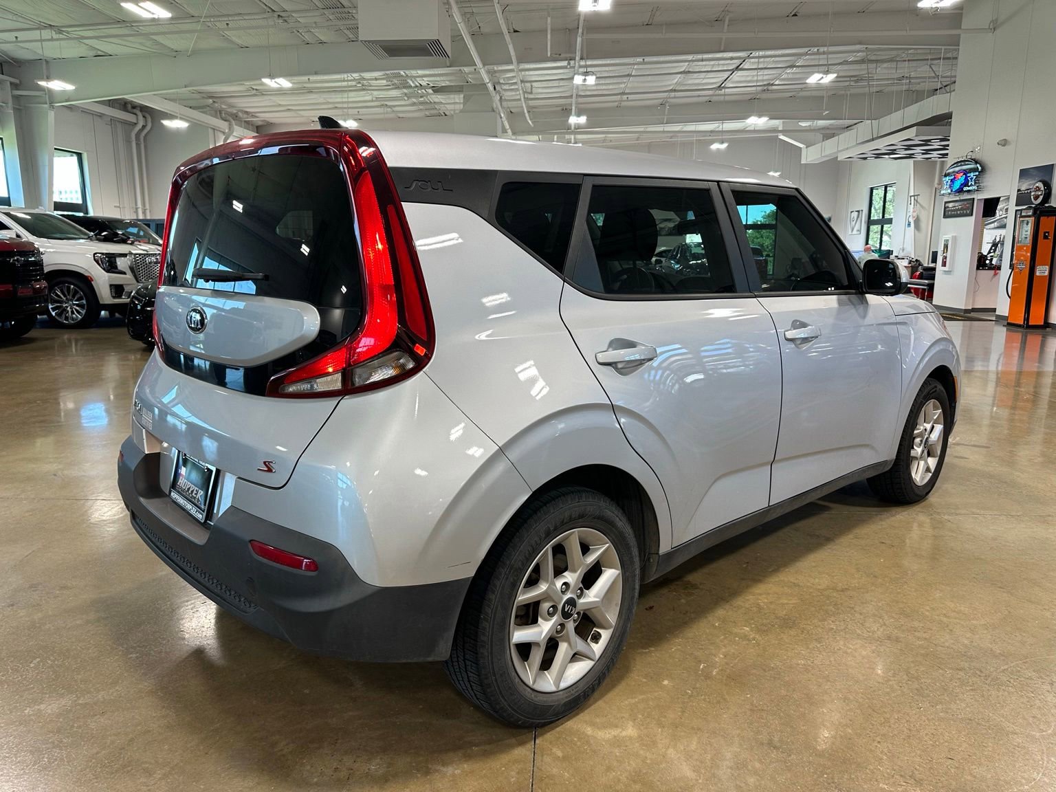 Used 2020 Kia Soul S FWD image 8