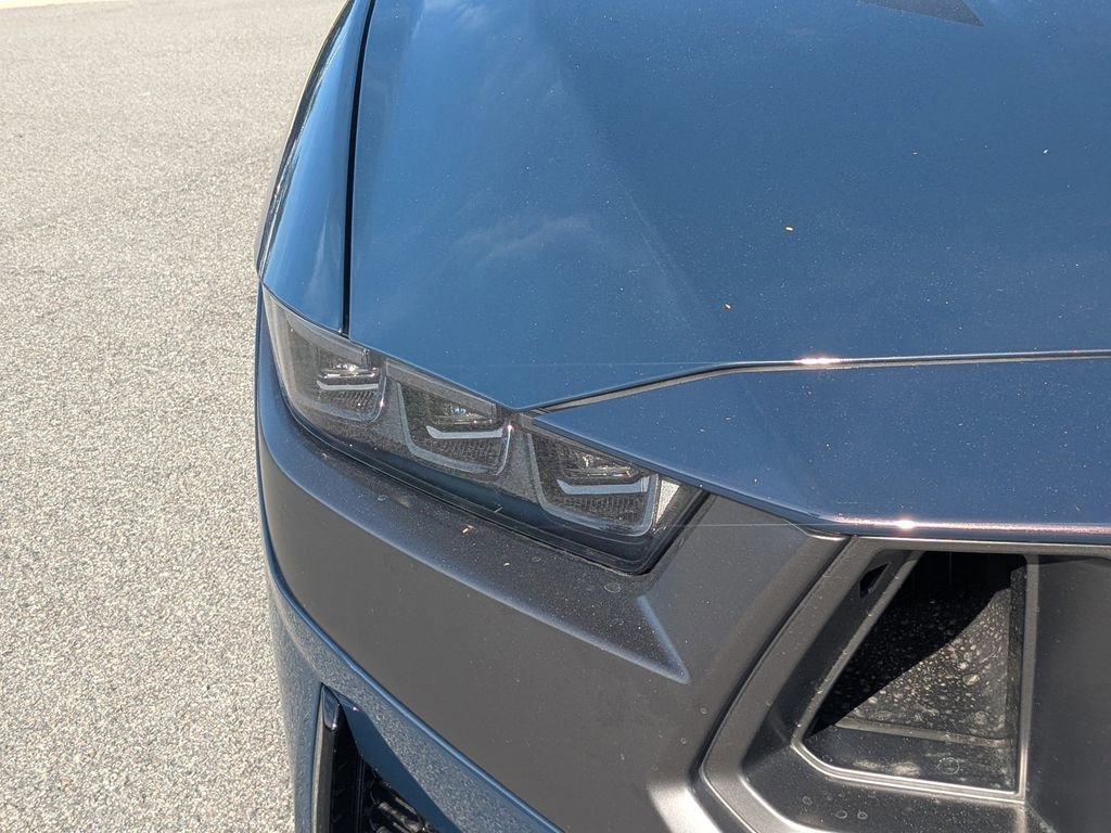 New 2025 Ford Mustang Dark Horse image 17