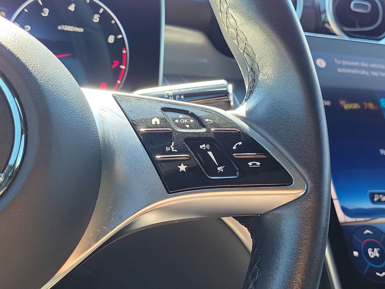 Certified 2024 Mercedes-Benz GLC 300 image 30