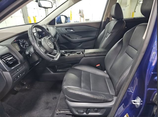 Used 2023 Nissan Rogue SL w/ SL Premium Package image 7