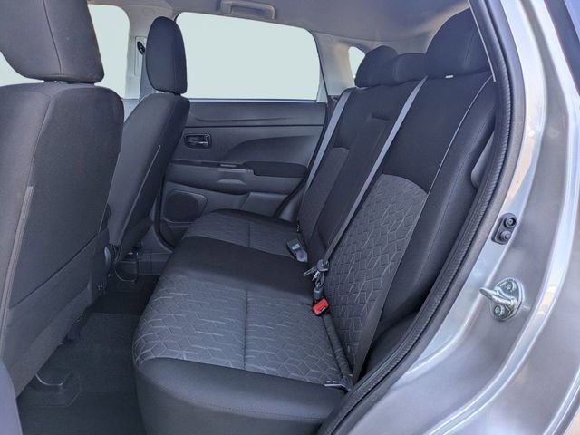 Used 2025 Mitsubishi Outlander Sport LE image 14