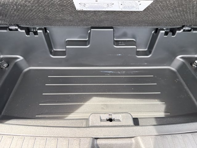 New 2026 Chevrolet Traverse LT w/ Driver Confidence Package FWD image 11