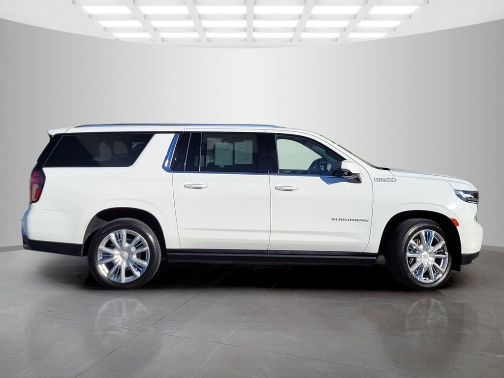 Used 2021 Chevrolet Suburban High Country w/ Premium Package image 3