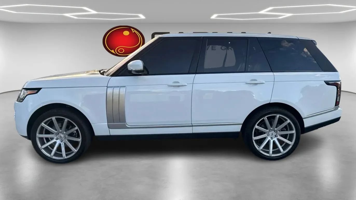 Used 2016 Land Rover Range Rover AWD/4WD image 2