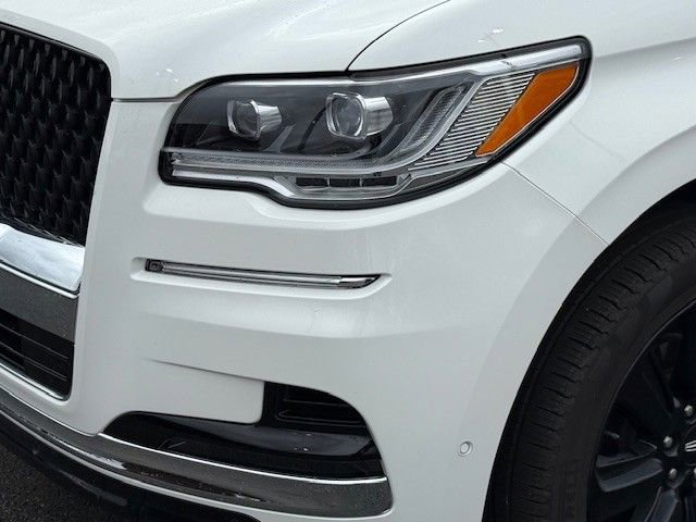 Used 2024 Lincoln Navigator Black Label image 12