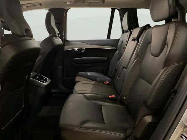 Used 2025 Volvo XC90 B5 Core AWD/4WD image 83