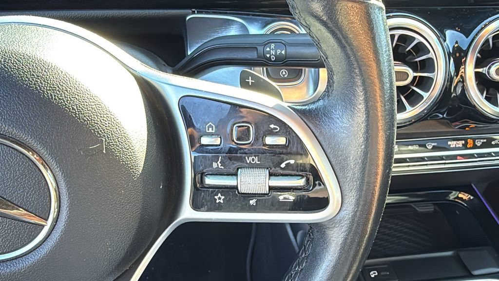 Used 2021 Mercedes-Benz GLB 250 image 24