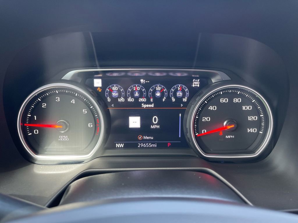 Used 2021 Chevrolet Suburban Premier w/ Premium Package image 27