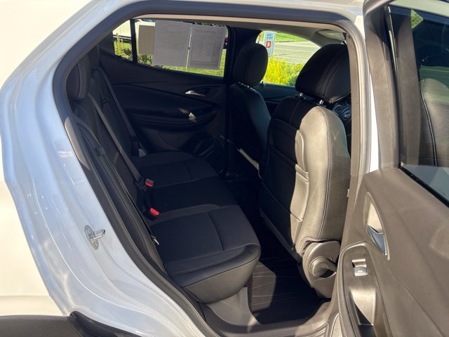 Used 2022 Buick Encore GX Select FWD image 19