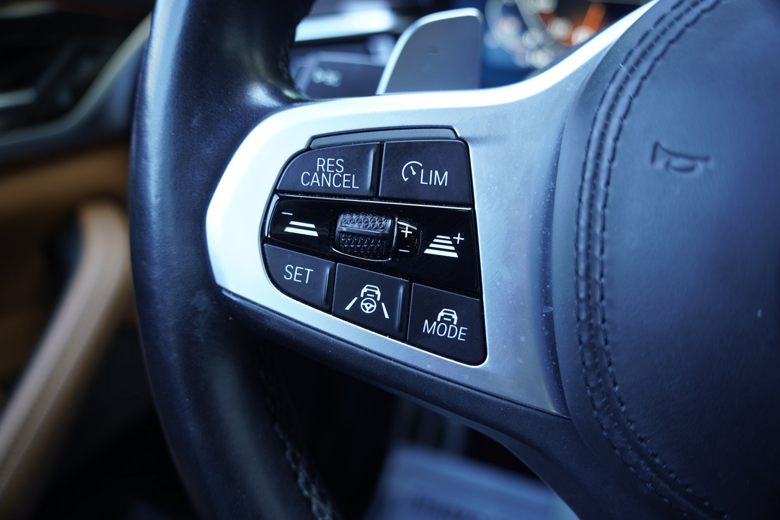 Used 2021 BMW M550i xDrive AWD/4WD image 17