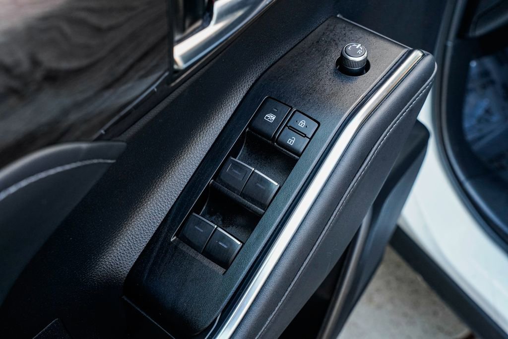 Used 2022 Toyota Highlander Platinum image 10