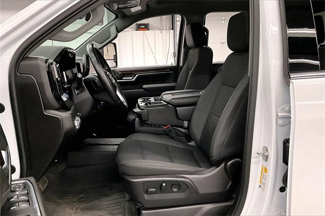Used 2024 GMC Sierra 3500 SLE w/ SLE Value Package image 20