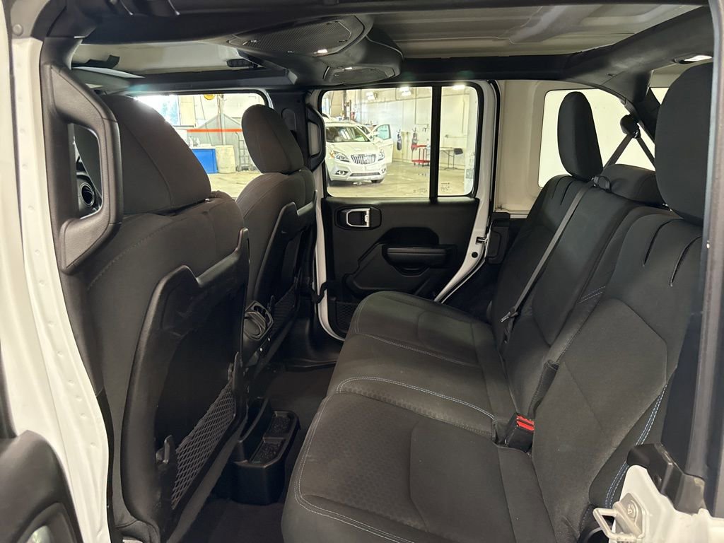 Used 2024 Jeep Wrangler Unlimited Rubicon 4xe image 14