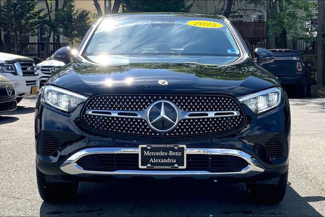 Certified 2025 Mercedes-Benz GLC 300 4MATIC image 2