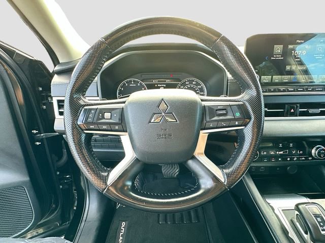 Used 2022 Mitsubishi Outlander SEL image 11