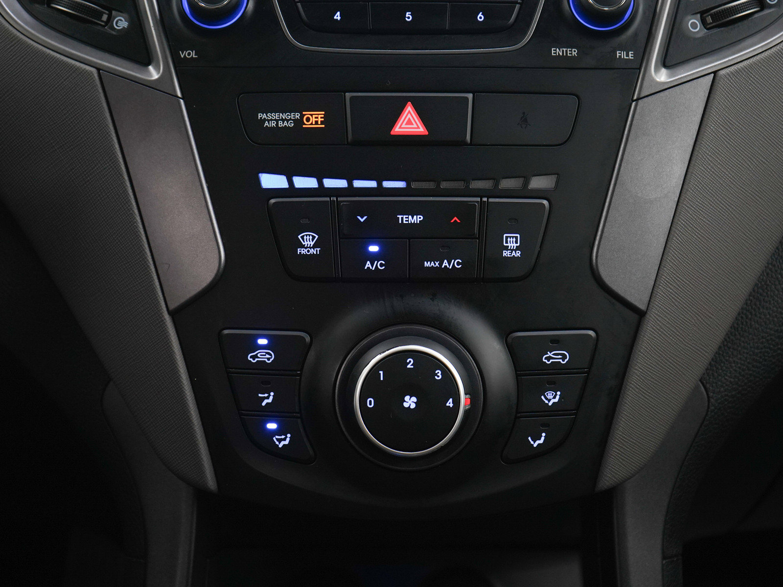 Used 2015 Hyundai Santa Fe Sport FWD image 19
