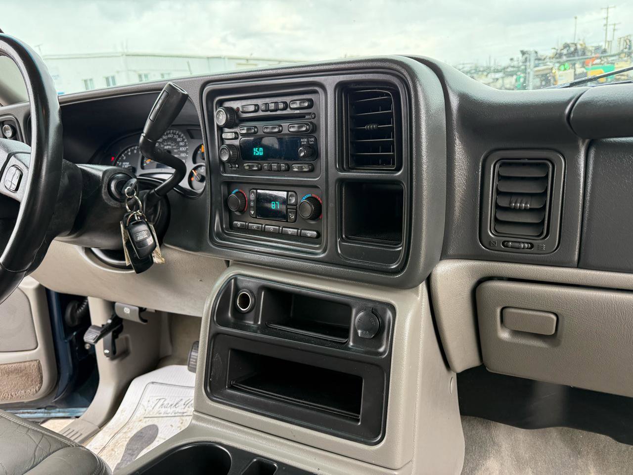 Used 2005 Chevrolet Avalanche Z71 w/ Sun And Sound Package image 31