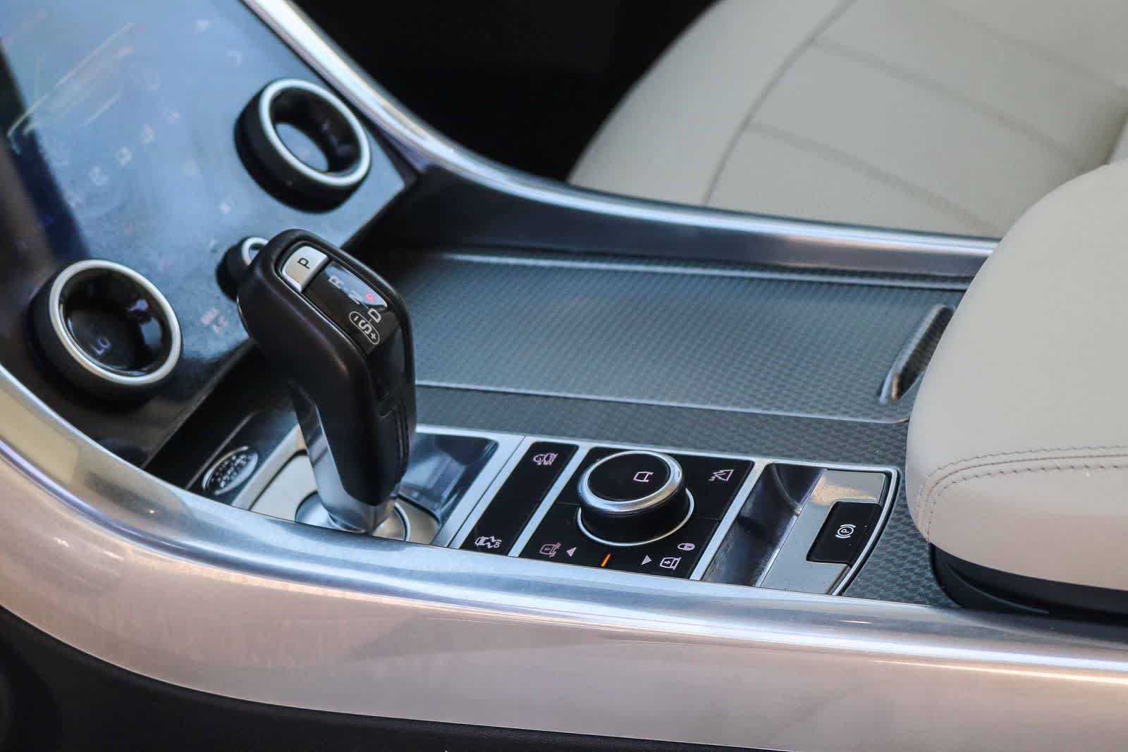Used 2019 Land Rover Range Rover Sport Supercharged AWD/4WD image 19