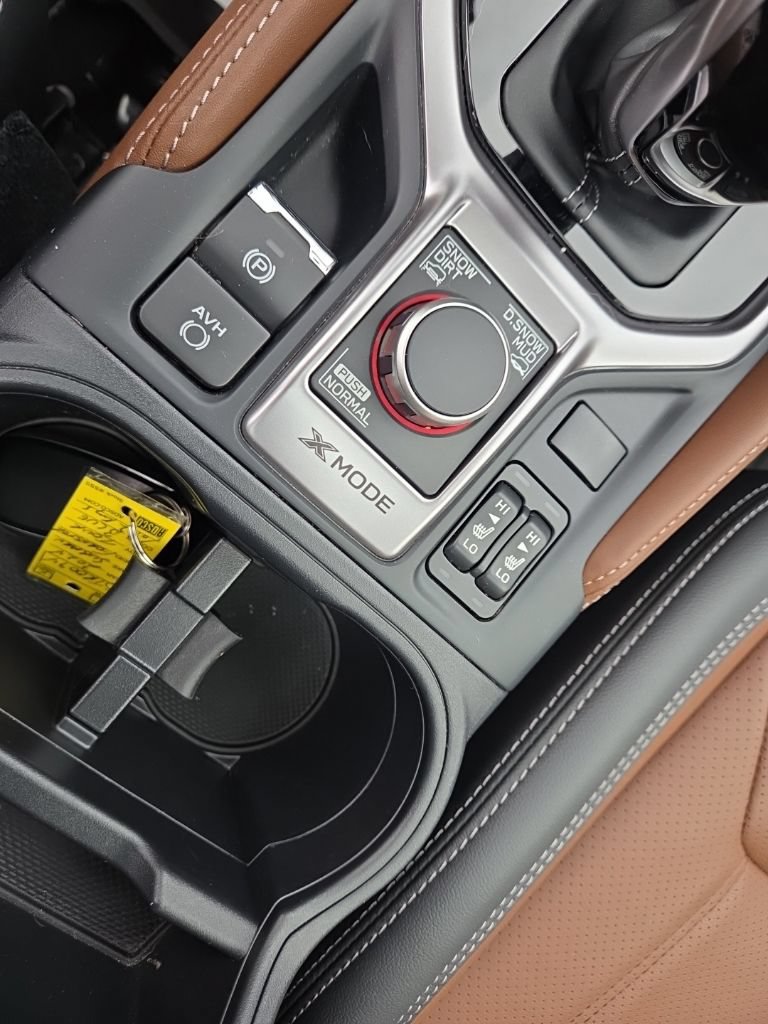Used 2024 Subaru Forester Touring w/ Convenience Package AWD/4WD image 41