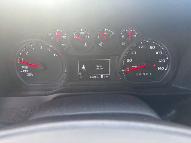 Used 2024 Chevrolet Silverado 1500 Custom image 3