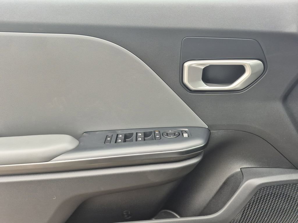 New 2026 Kia K4 LXS image 6