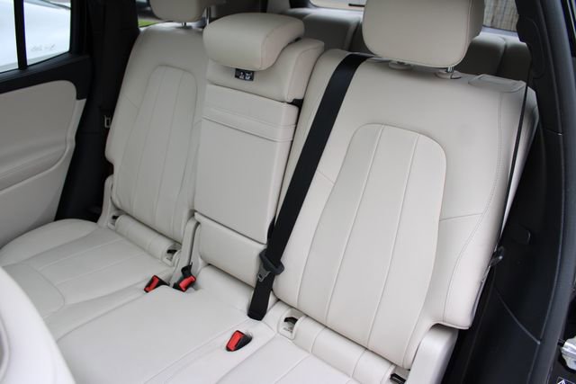 Used 2022 Mercedes-Benz GLB 250 4MATIC w/ Premium Package Lite image 22