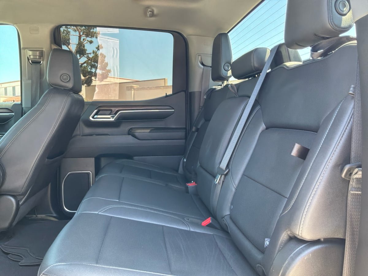 Used 2024 GMC Sierra 1500 SLT RWD image 18