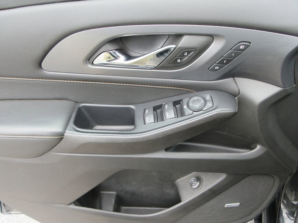 Certified 2021 Chevrolet Traverse Premier w/ Redline Edition image 22