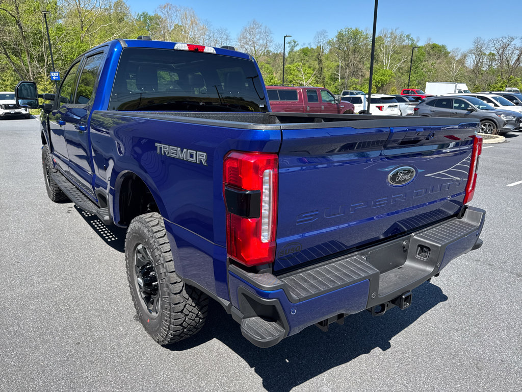 New 2026 Ford F250 4x4 Crew Cab Super Duty image 16