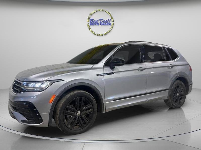 Used 2022 Volkswagen Tiguan SE R-Line