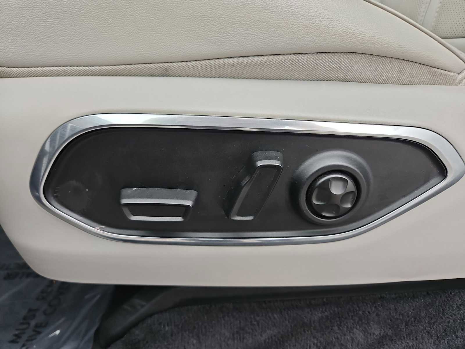 Used 2022 Jeep Wagoneer Series I image 17