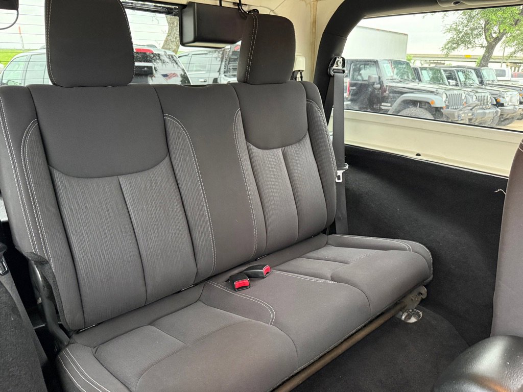 Used 2013 Jeep Wrangler Sahara w/ Connectivity Group AWD/4WD image 17