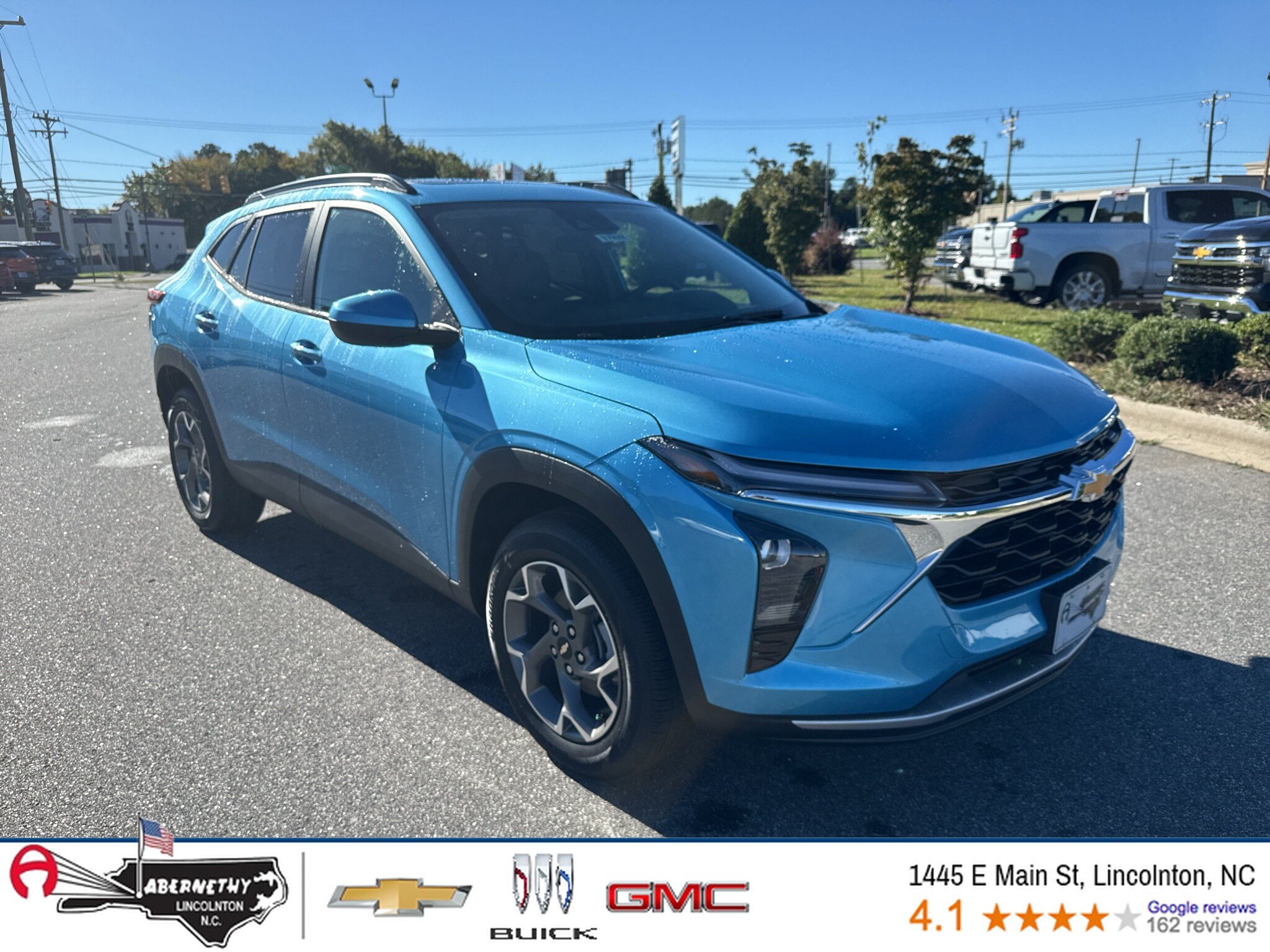 New 2026 Chevrolet Trax LT w/ Sunroof Package FWD image 1