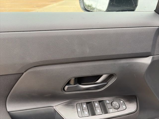 New 2026 Nissan Kicks S image 11