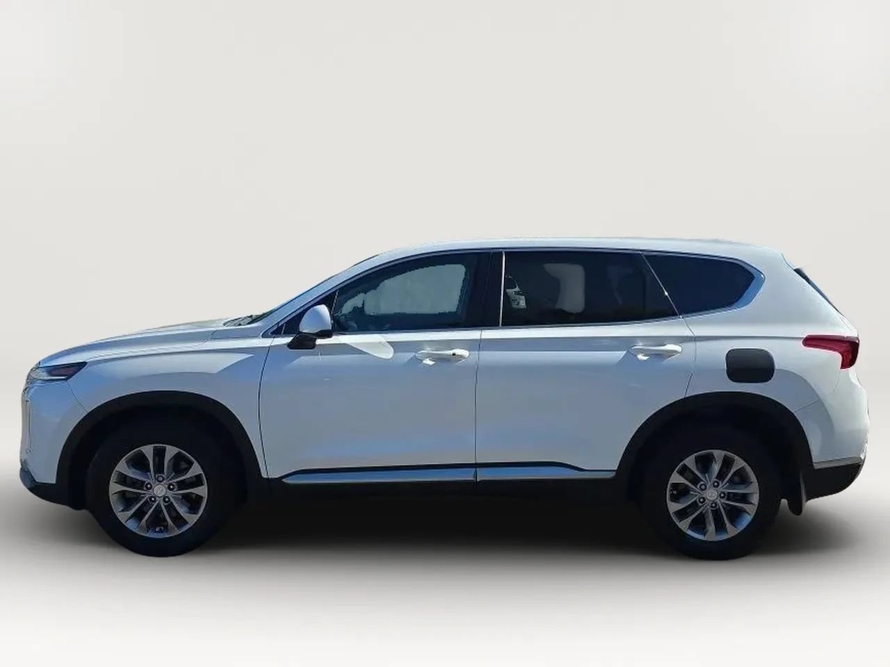 Used 2019 Hyundai Santa Fe SEL FWD image 5