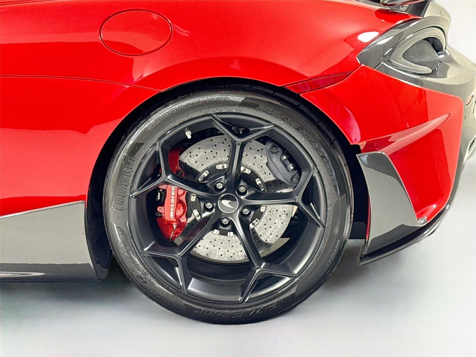 Used 2019 McLaren 600LT RWD image 40