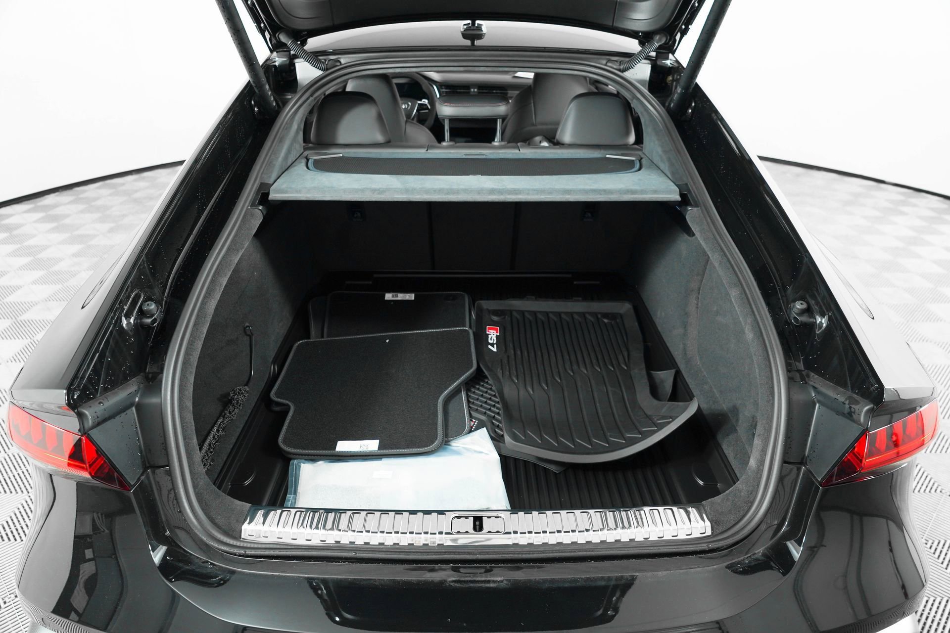 New 2026 Audi RS 7 Performance image 43