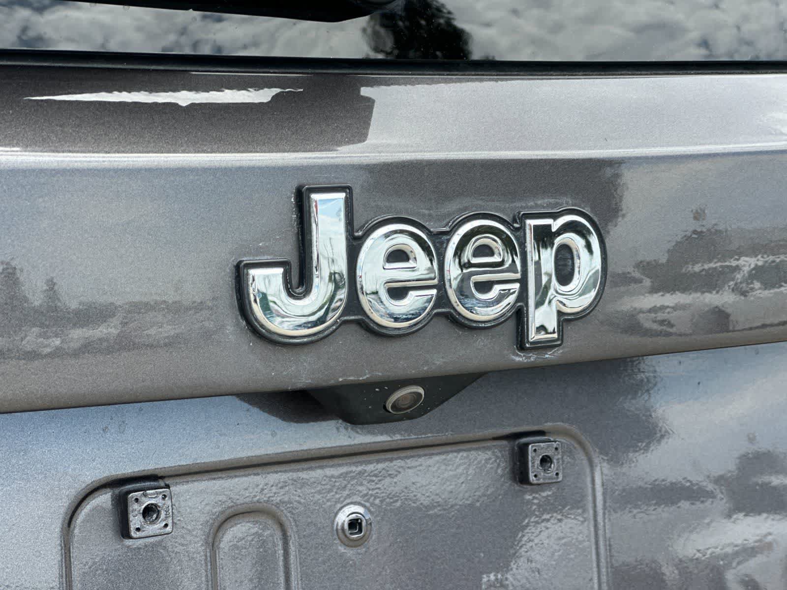 Used 2021 Jeep Renegade Latitude w/ Convenience Group AWD/4WD image 28