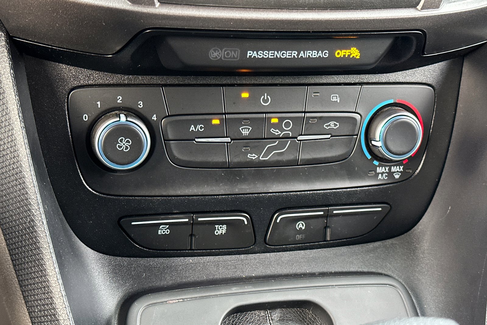 Used 2023 Ford Transit Connect XL image 17